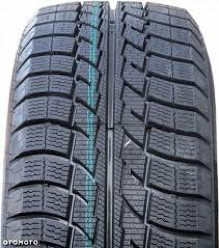 Fortune SNOWFUN FSR-902 FR 215/60 R16 103/101 T